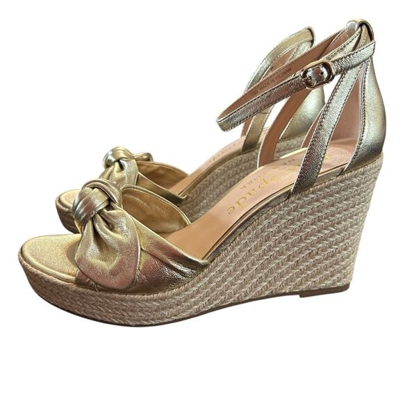 Kate Spade Tianna Metallic Leather Espadrille Wedge Sandal NEW Size 10 Pale Gold - Picture 1 of 10